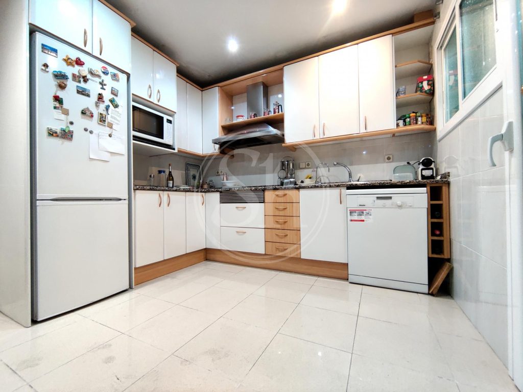 اجاره آپارتمان مبله سه خوابه در بارسلونا