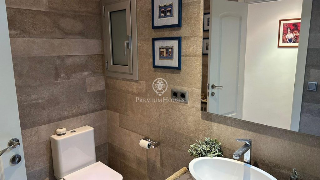 واحد دو خوابه بازسازی شده و مبله با پارکینگ در نزدیکی El Corte inglés Diagonal