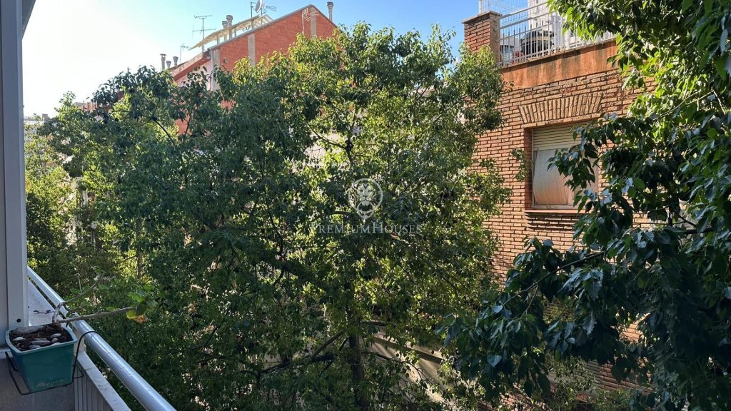 واحد دو خوابه بازسازی شده و مبله با پارکینگ در نزدیکی El Corte inglés Diagonal